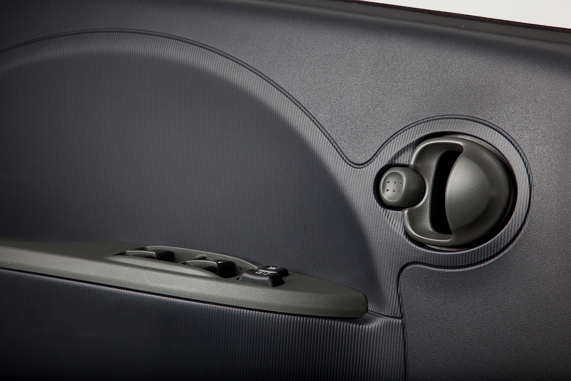 Mitsubishi I-Miev photo 31