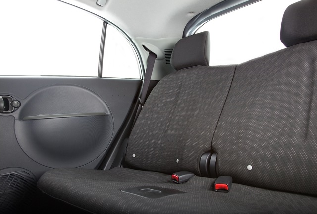 Mitsubishi I-Miev photo 33