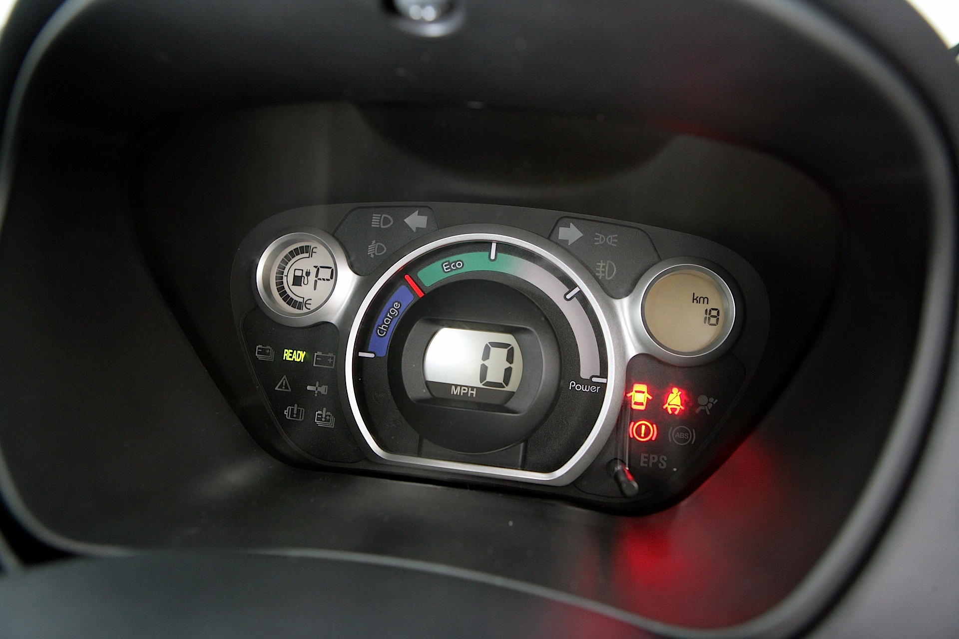 Mitsubishi I-Miev photo 22