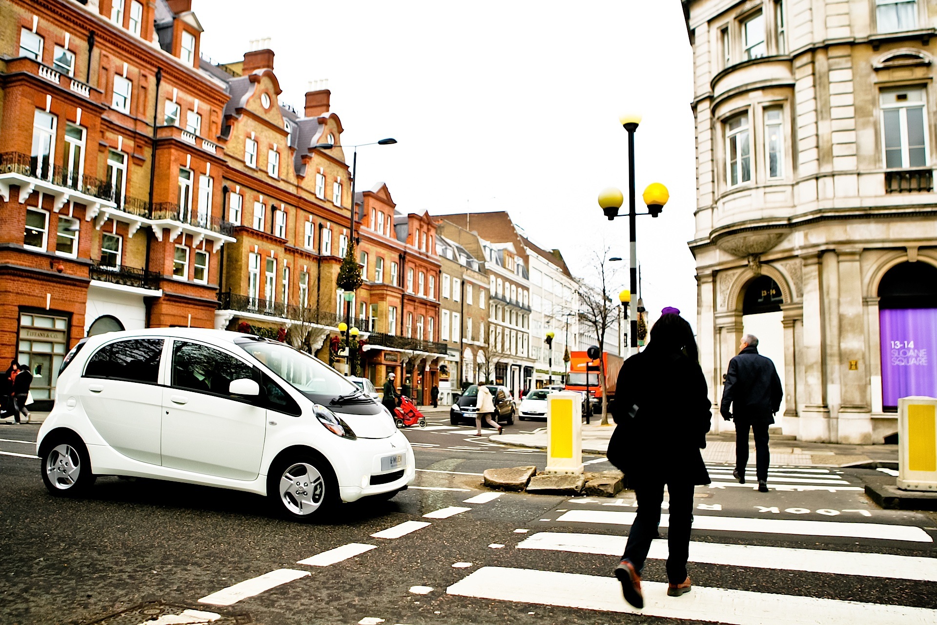 Mitsubishi I-Miev photo 2