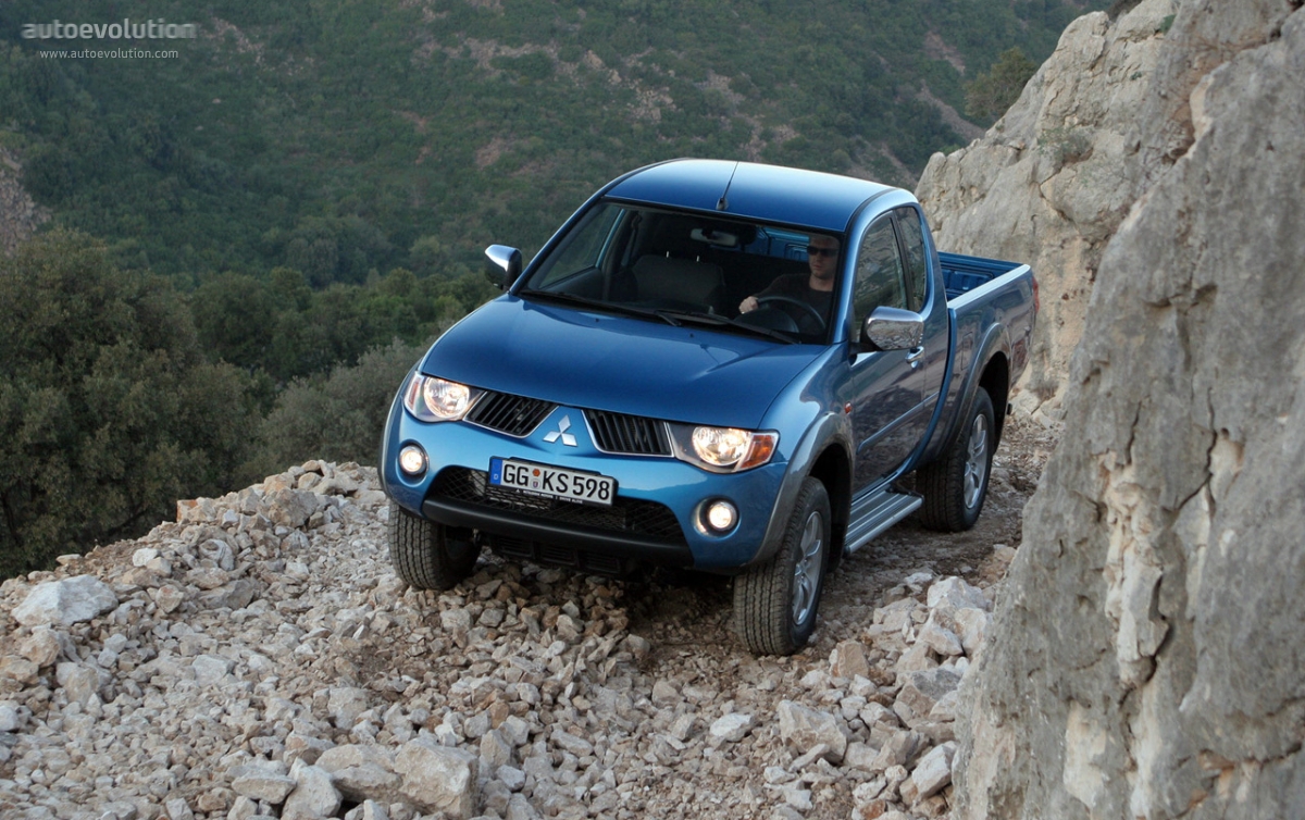 Mitsubishi L 200 photo 9