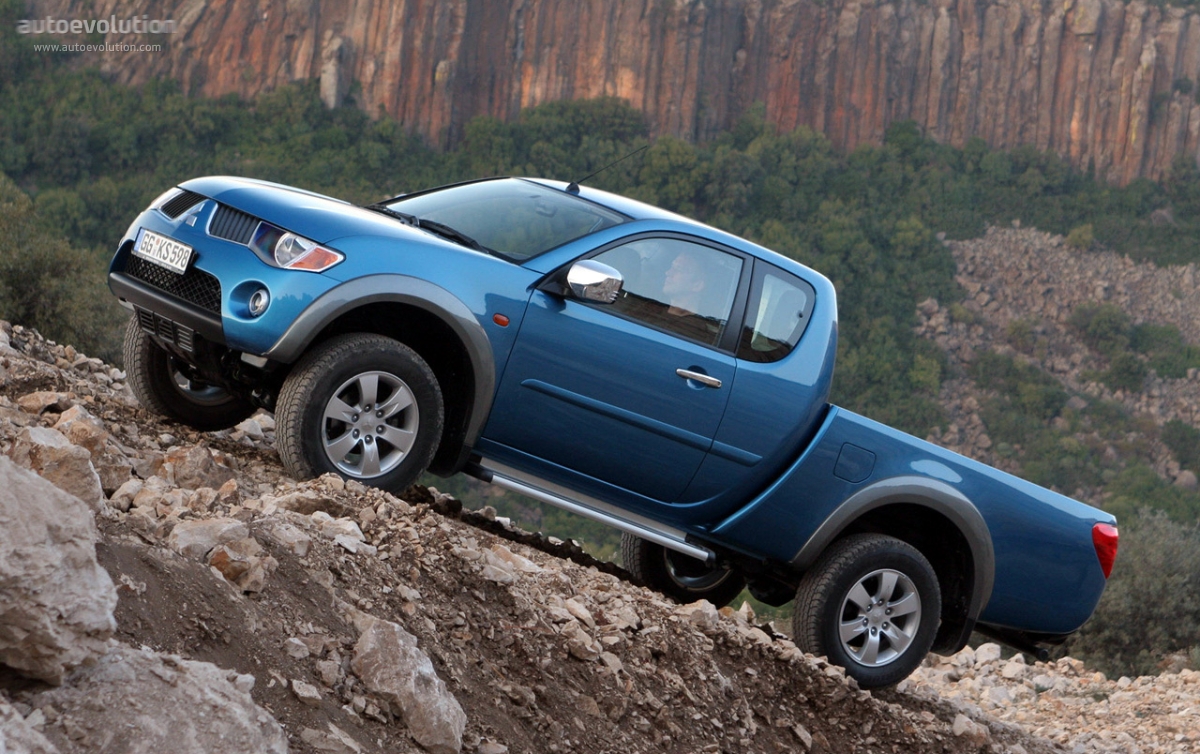 Mitsubishi L 200 photo 10