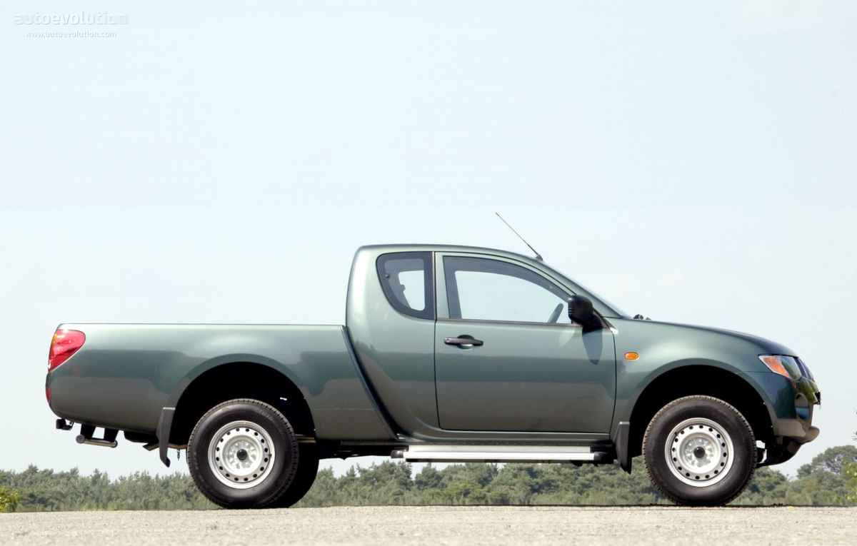 Mitsubishi L 200 photo 8