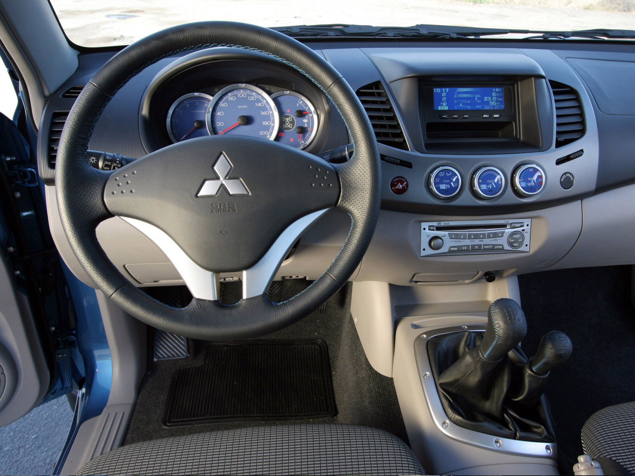 Mitsubishi L 200 photo 66