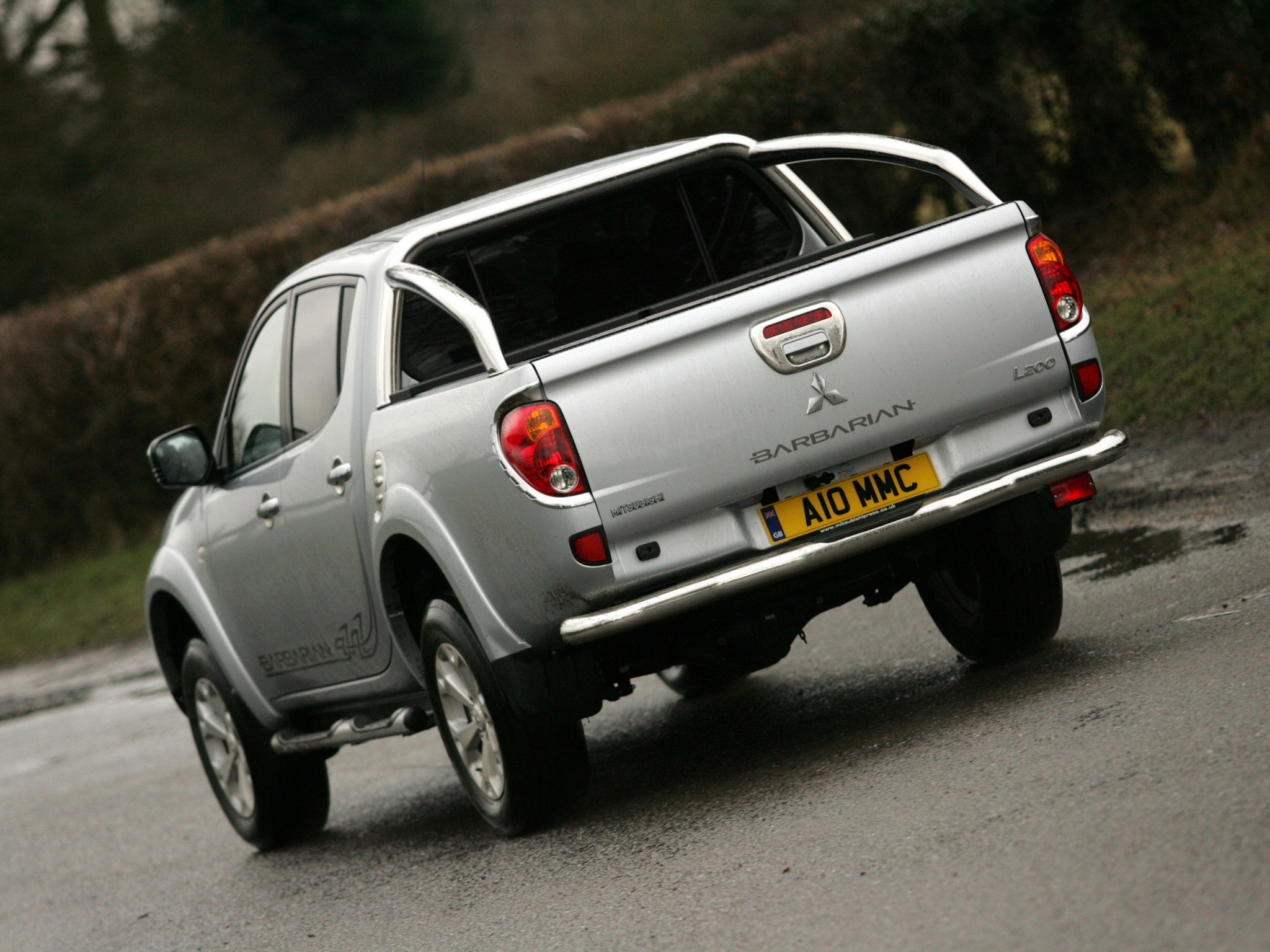 Mitsubishi L 200 photo 11