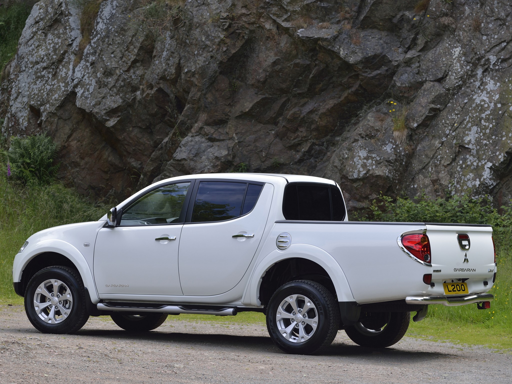 Mitsubishi L 200 photo 22