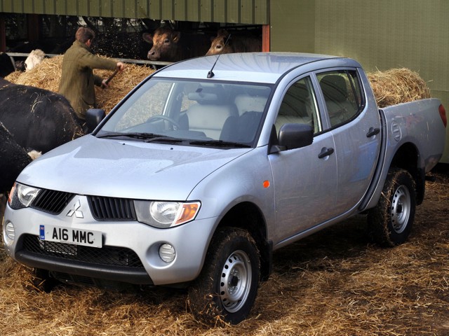 Mitsubishi L 200 Foto 23