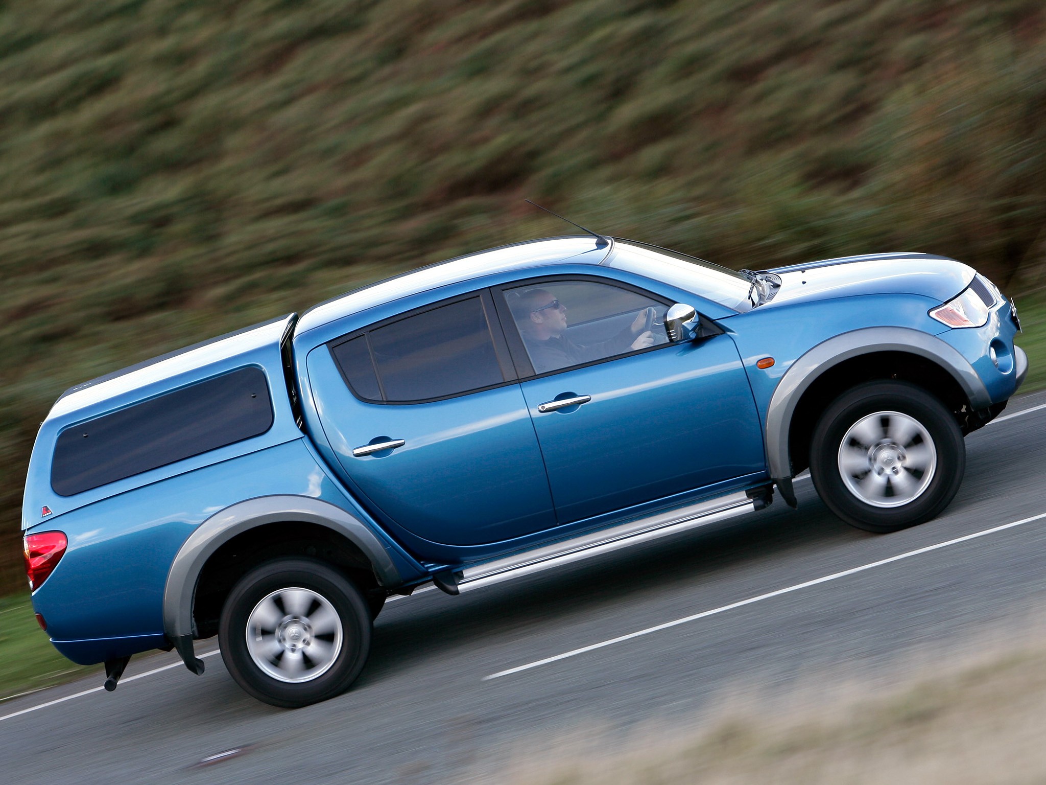 Mitsubishi L 200 photo 33