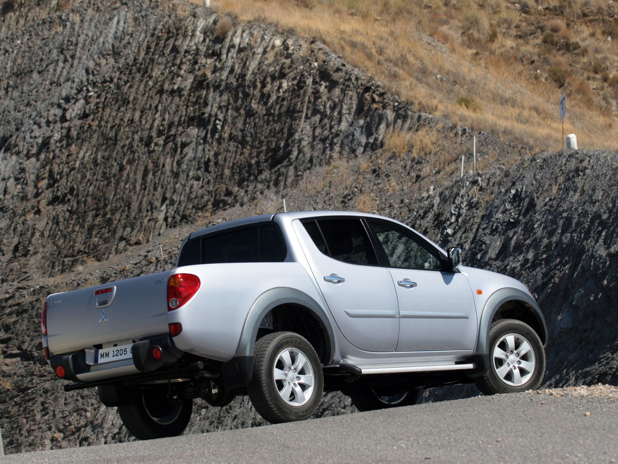 Mitsubishi L 200 photo 41