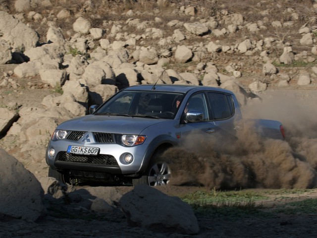 Mitsubishi L 200 Foto 42
