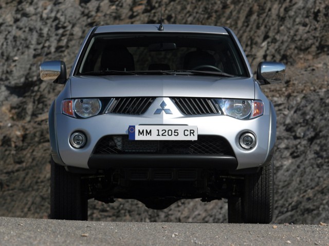 Mitsubishi L 200 Foto 45