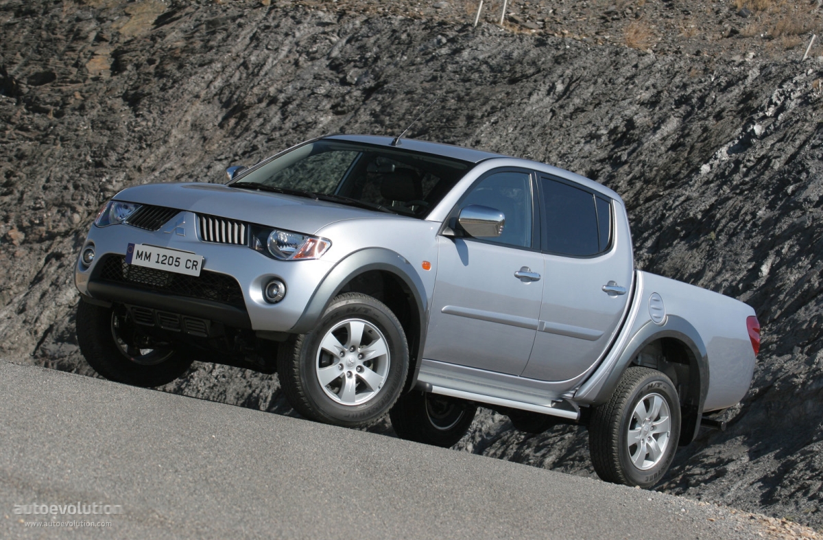 Mitsubishi L 200 photo 3