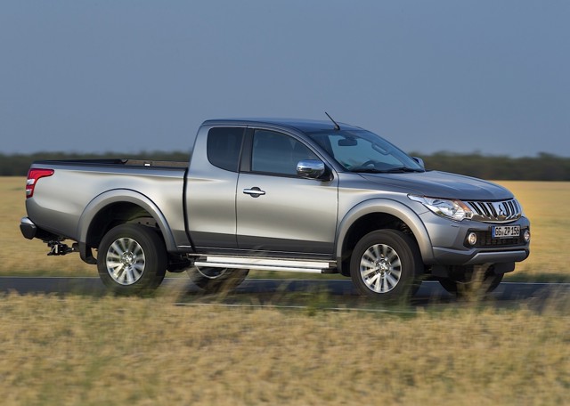 Mitsubishi L 200 foto 11