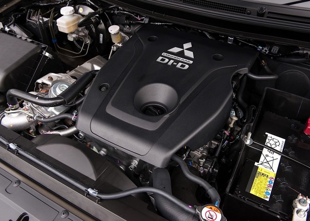 Mitsubishi L 200 foto 18