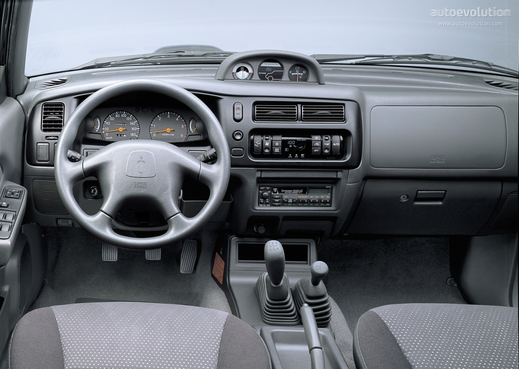 Mitsubishi L 200 photo 8