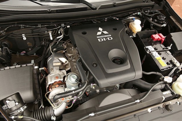 Mitsubishi L 200 Foto 62