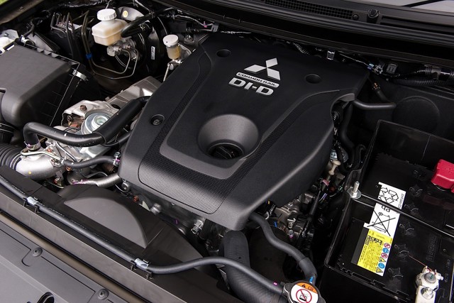 Mitsubishi L 200 Foto 65