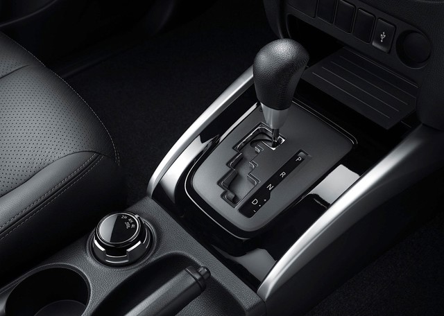 Mitsubishi L 200 Foto 51