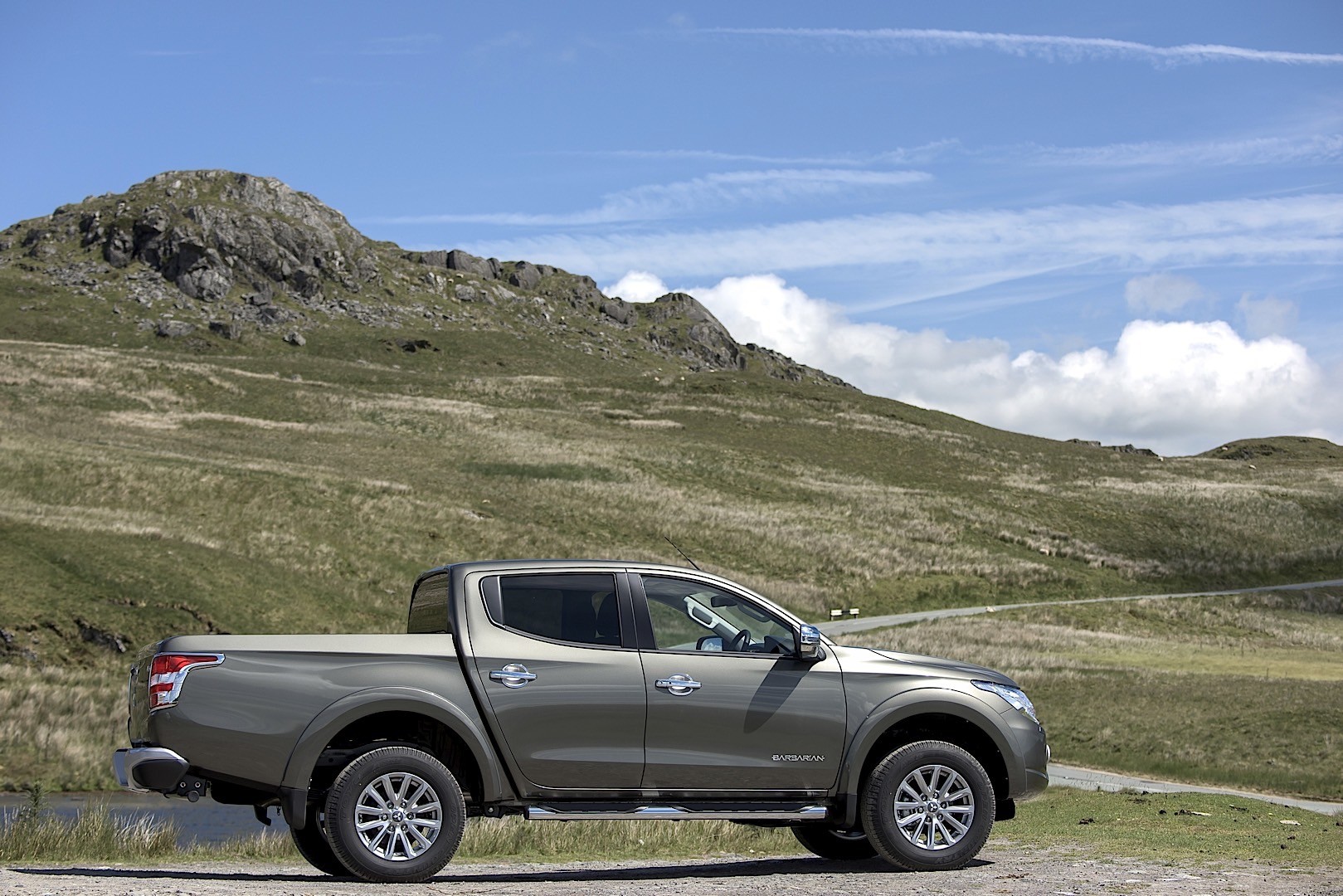 Mitsubishi L 200 photo 5