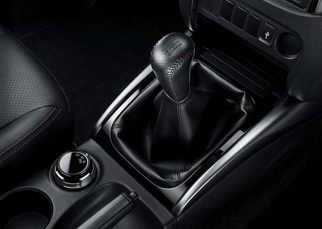 Mitsubishi L 200 Foto 52