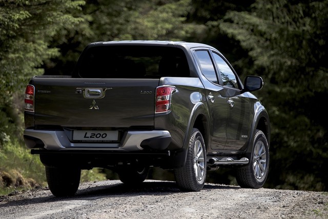 Mitsubishi L 200 Foto 10