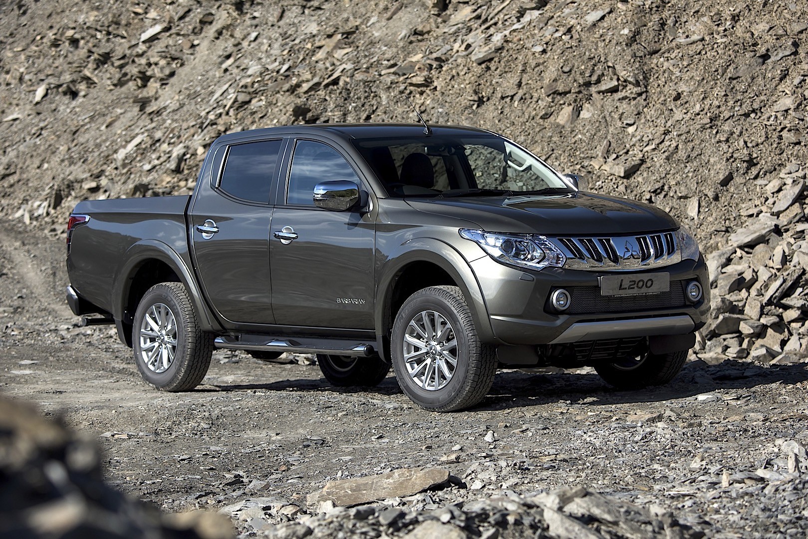 Mitsubishi L 200 photo 20