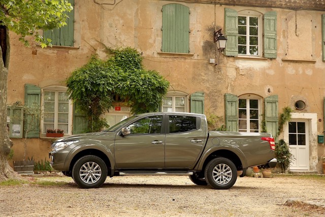 Mitsubishi L 200 Foto 26