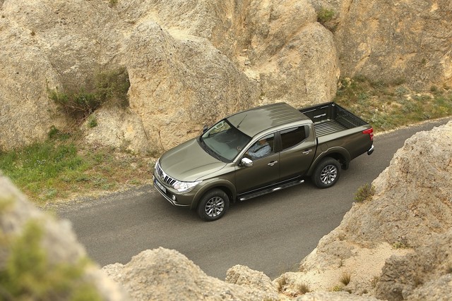 Mitsubishi L 200 Foto 31