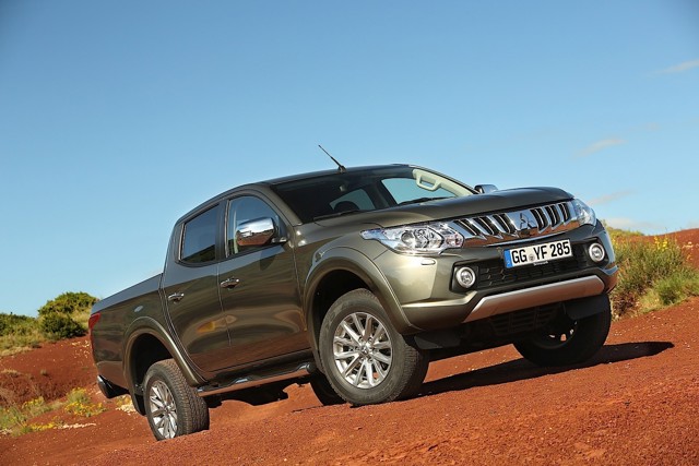 Mitsubishi L 200 Foto 36