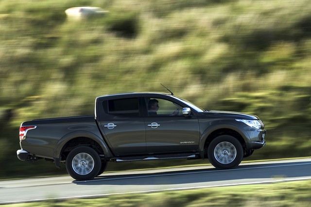 Mitsubishi L 200 Foto 41