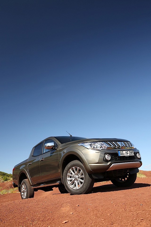 Mitsubishi L 200 Foto 43