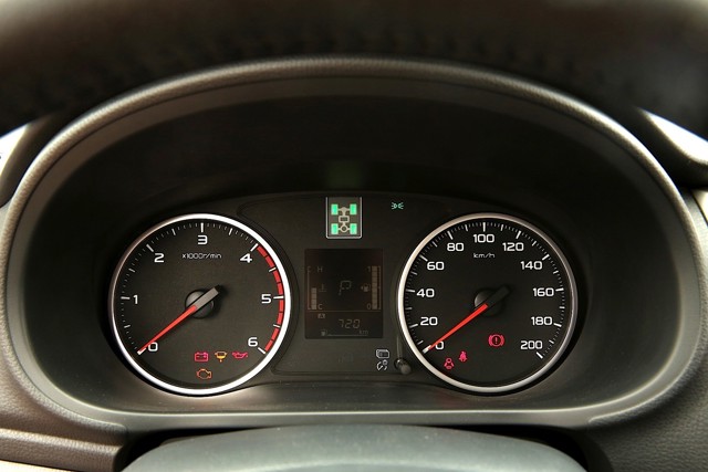 Mitsubishi L 200 Foto 56