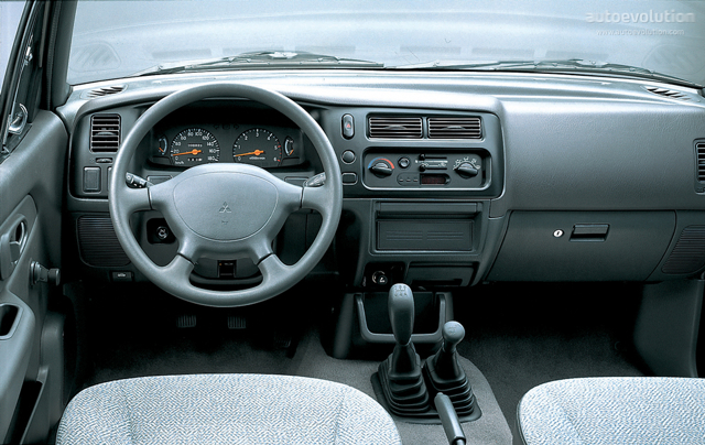 Mitsubishi L 200 photo 6