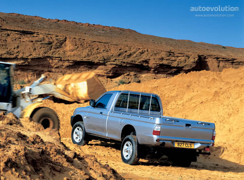 Mitsubishi L 200 photo 2