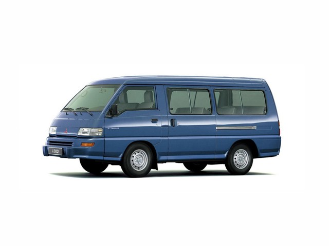 Mitsubishi L300 photo 2
