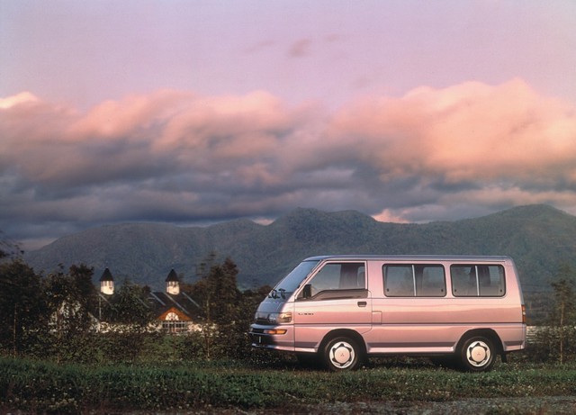 Mitsubishi L300 photo 6