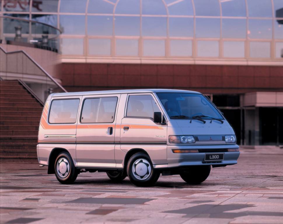Mitsubishi L300 photo 7