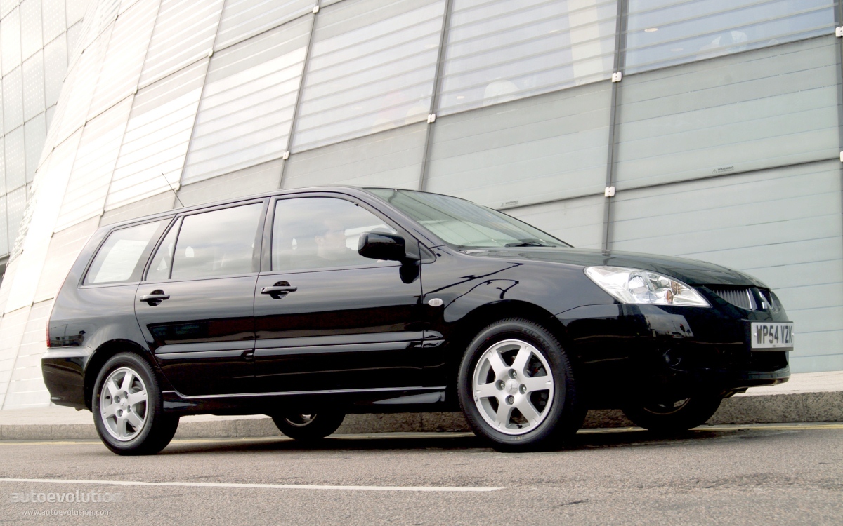 Mitsubishi Lancer Combi photo 2