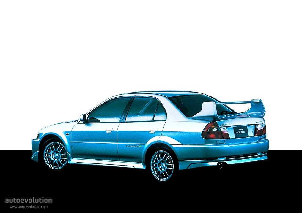 Mitsubishi Lancer Evolution photo 2