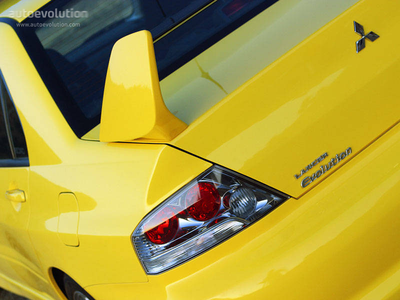 Mitsubishi Lancer Evolution photo 4
