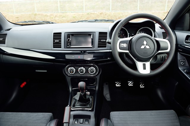 Mitsubishi Lancer Evolution photo 205