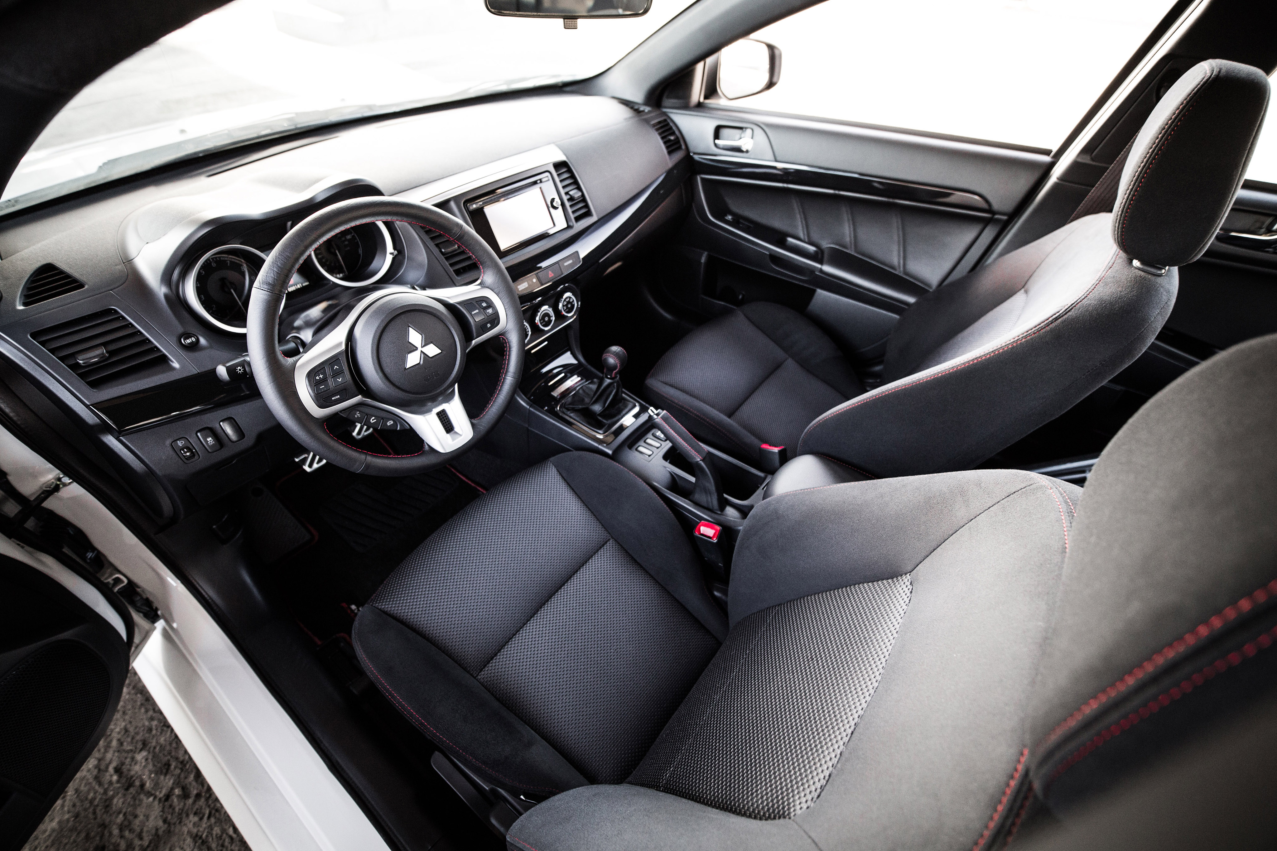 Mitsubishi Lancer Evolution photo 210