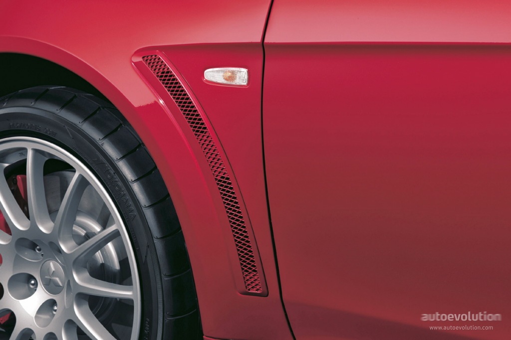 Mitsubishi Lancer Evolution photo 20