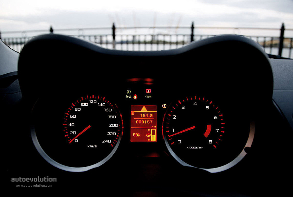 Mitsubishi Lancer Hatchback photo 15