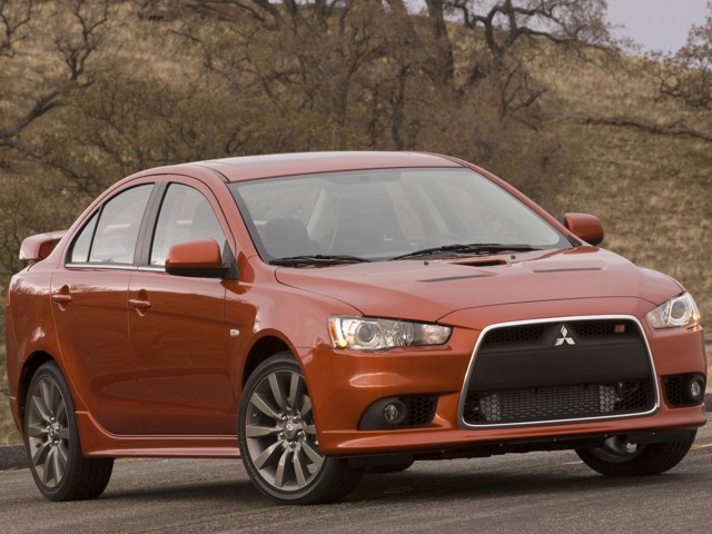Mitsubishi Lancer Hatchback foto 16