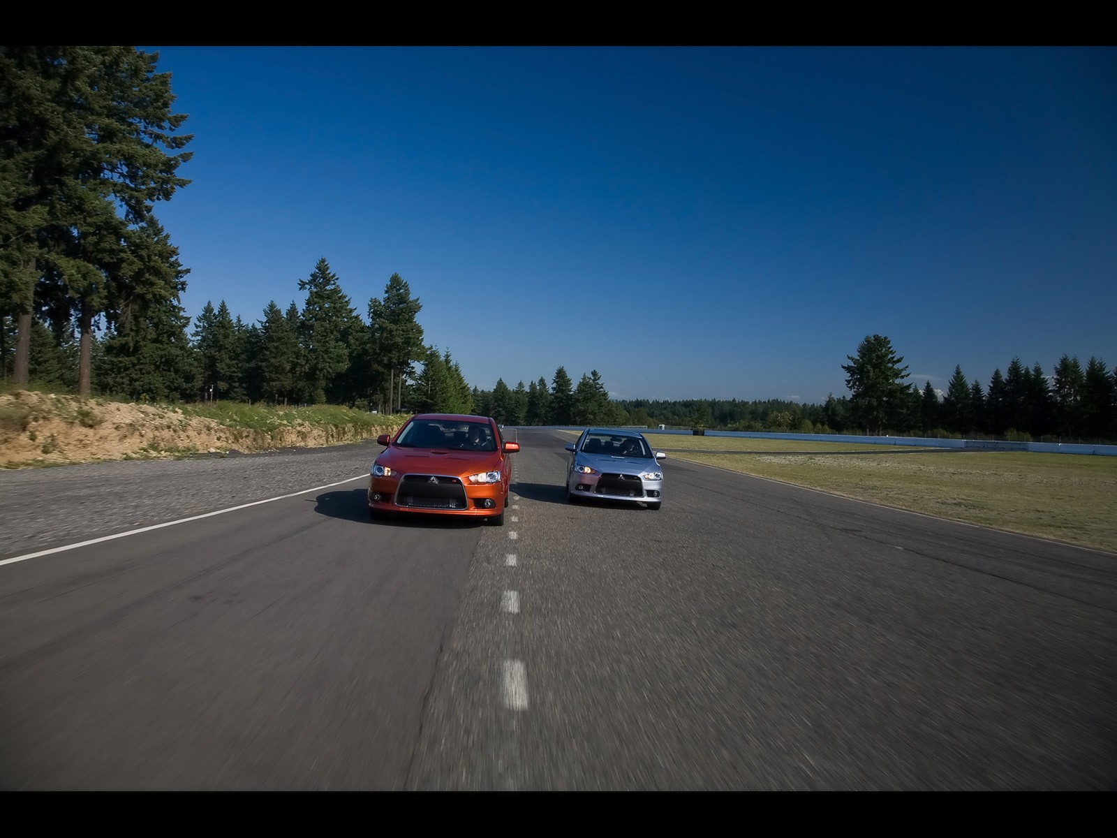 Mitsubishi Lancer Hatchback photo 27