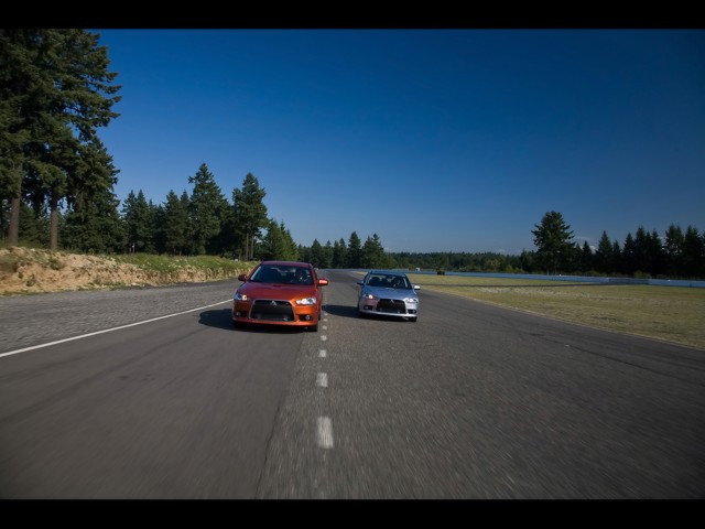 Mitsubishi Lancer Hatchback foto 27
