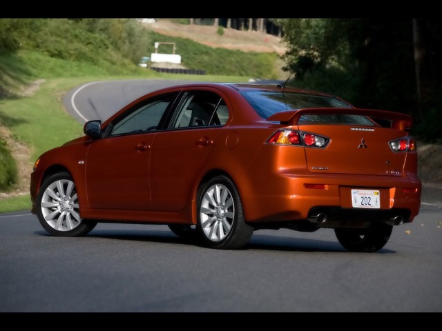 Mitsubishi Lancer Hatchback foto 34