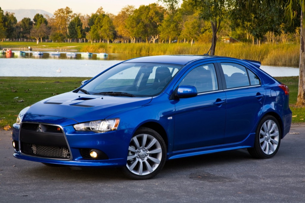 Mitsubishi Lancer Hatchback photo 9