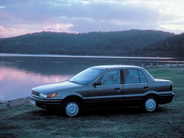 Mitsubishi Lancer photo 3